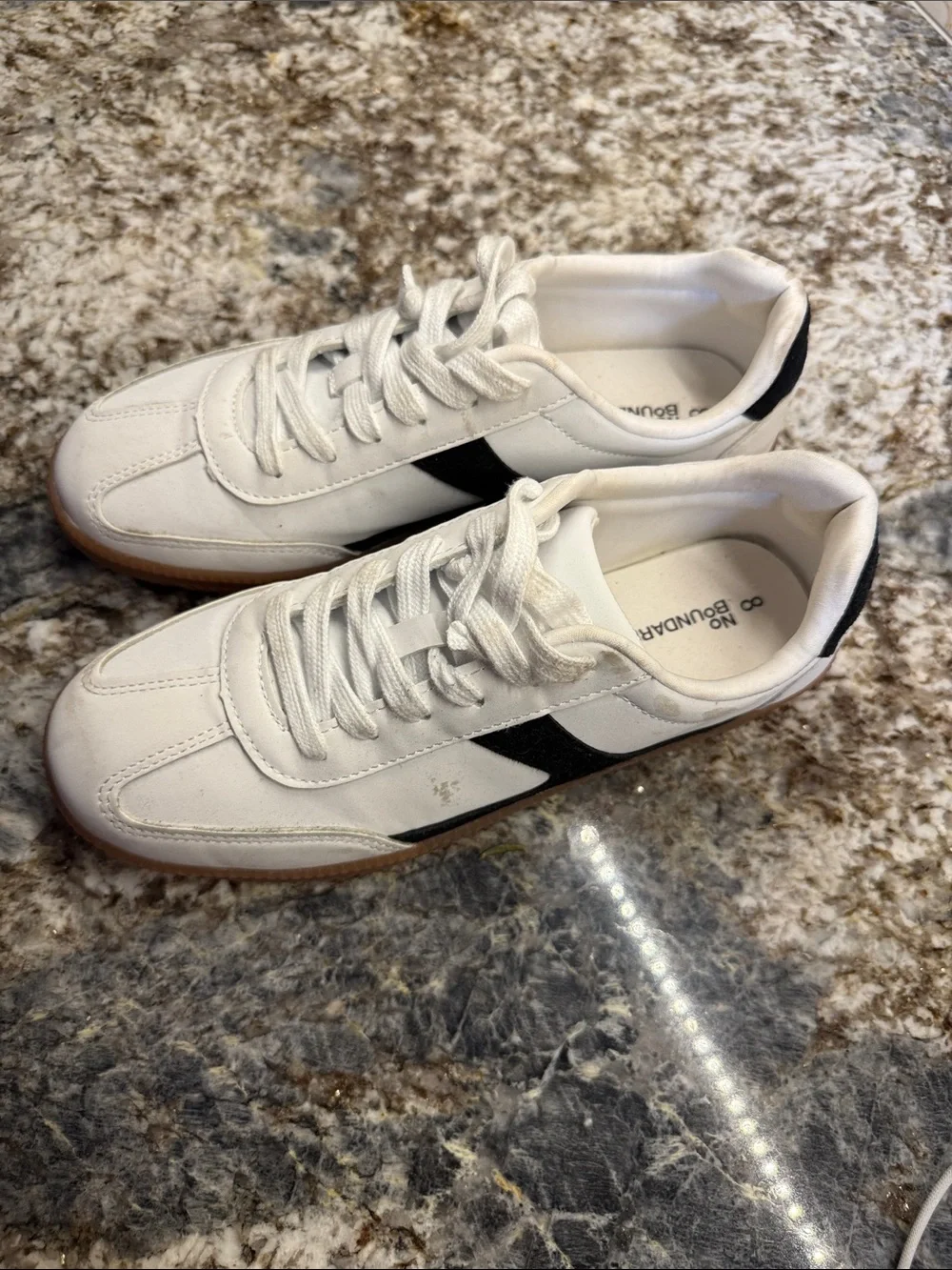 No Boundaries White and Black Low-Profile Sneakers